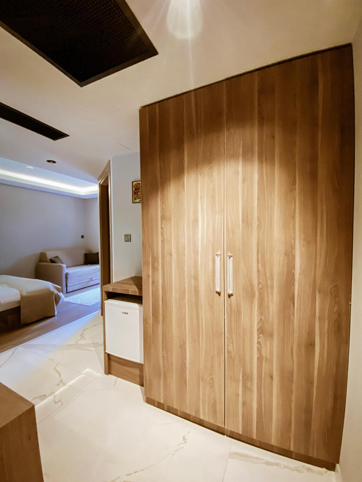 Viola Hotel Μπούντβα Εξωτερικό φωτογραφία